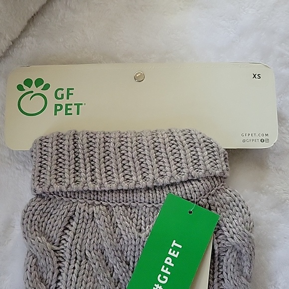 Xtra small dog sweater gray NWT - Picture 2 of 4